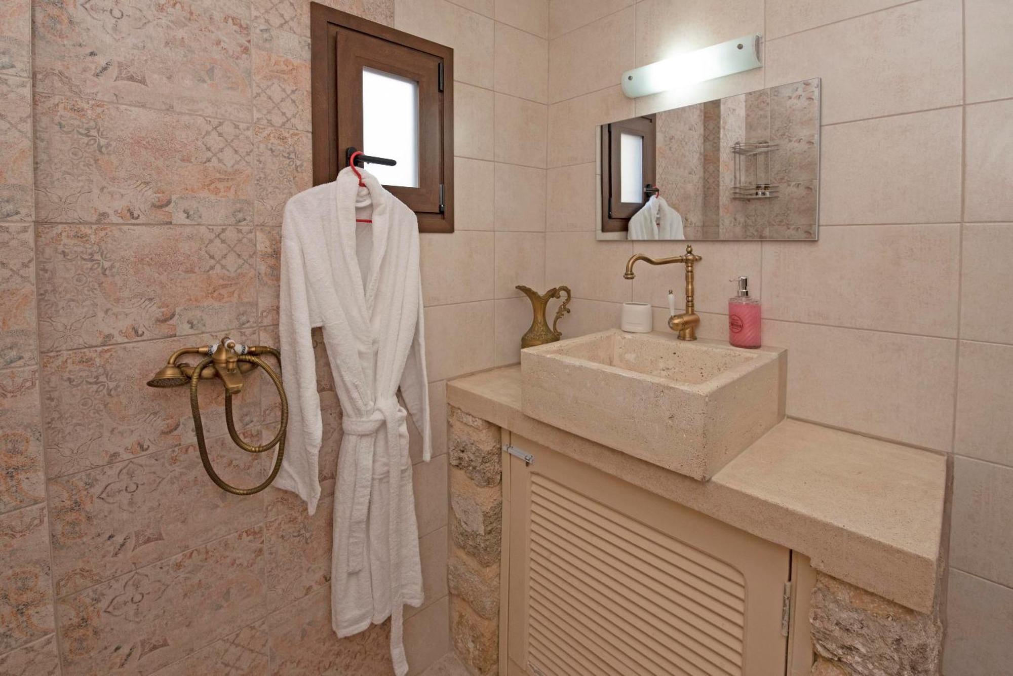 Arionos Rooms - Old Town Rhodes City ภายนอก รูปภาพ