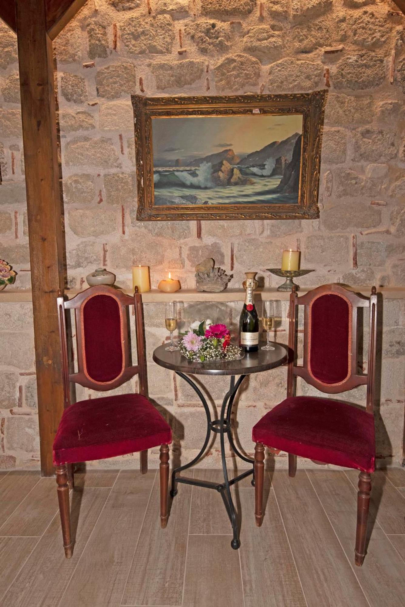 Arionos Rooms - Old Town Rhodes City ภายนอก รูปภาพ