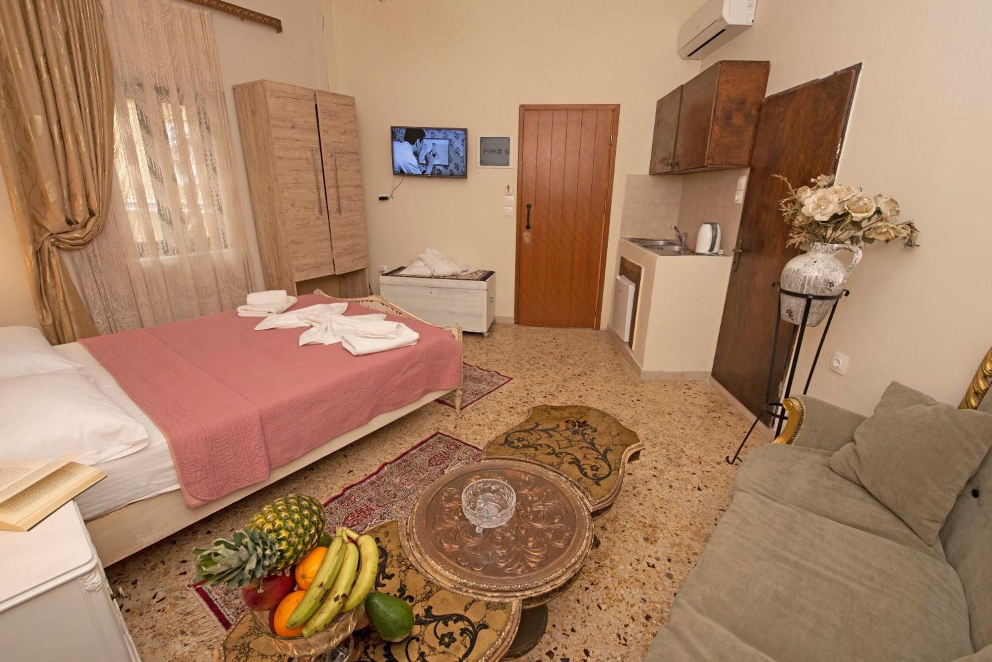 Arionos Rooms - Old Town Rhodes City ภายนอก รูปภาพ
