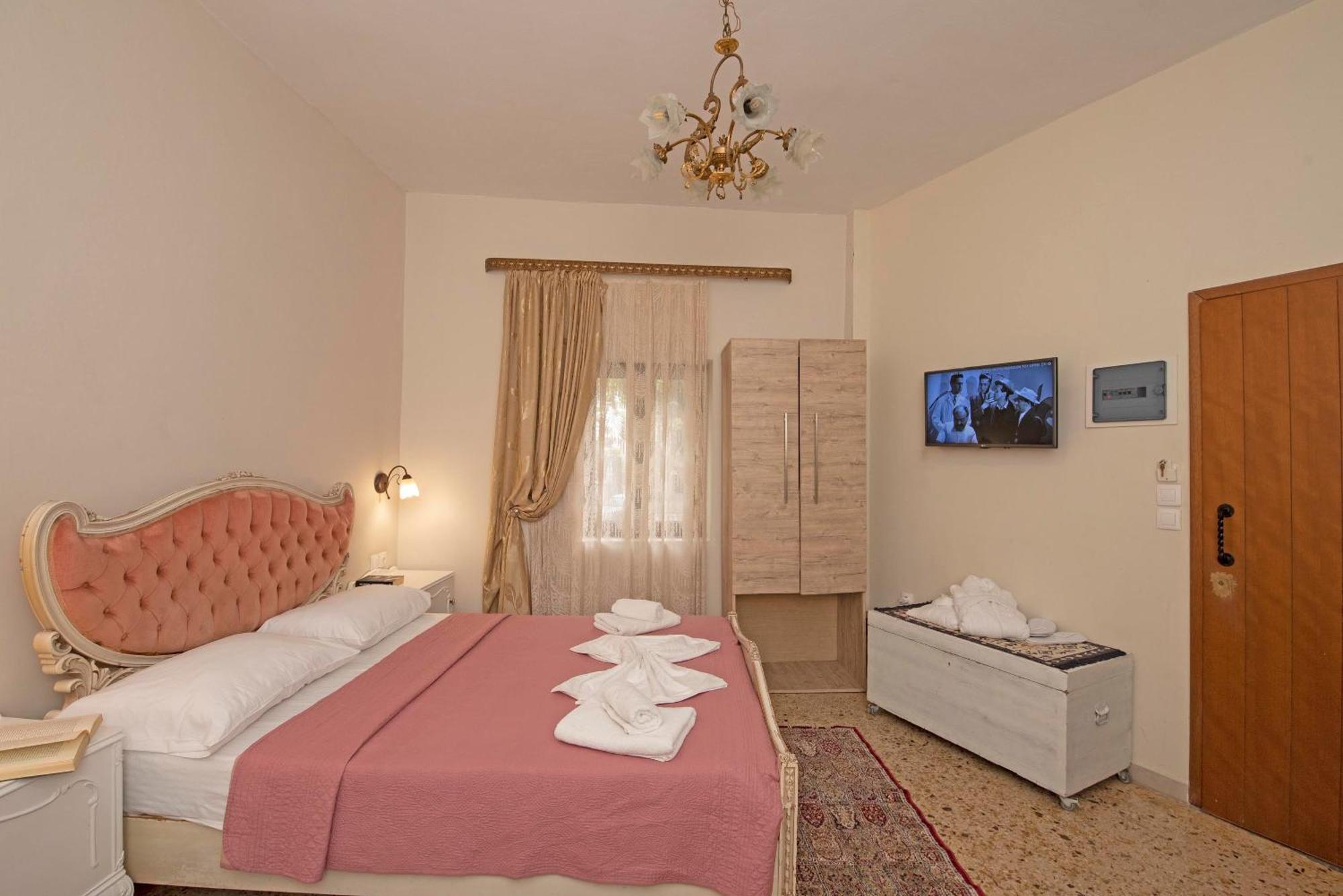 Arionos Rooms - Old Town Rhodes City ภายนอก รูปภาพ